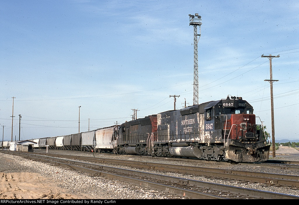 SP 6847 West departing Roseville-Antelope Yard